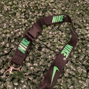 Nike Detachable Lanyard Black & Green